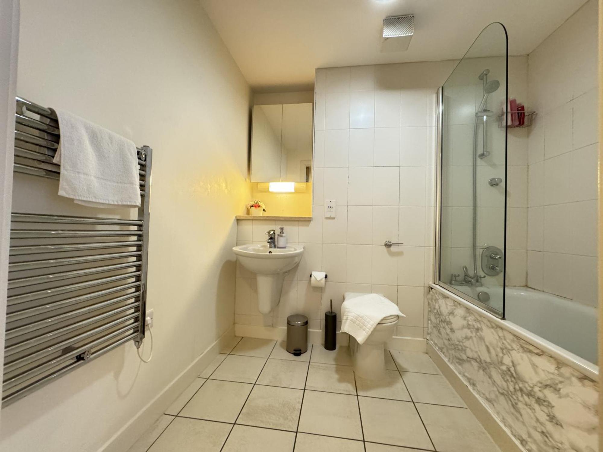 Cosy Modern Tower Bridge Apartment 伦敦 外观 照片